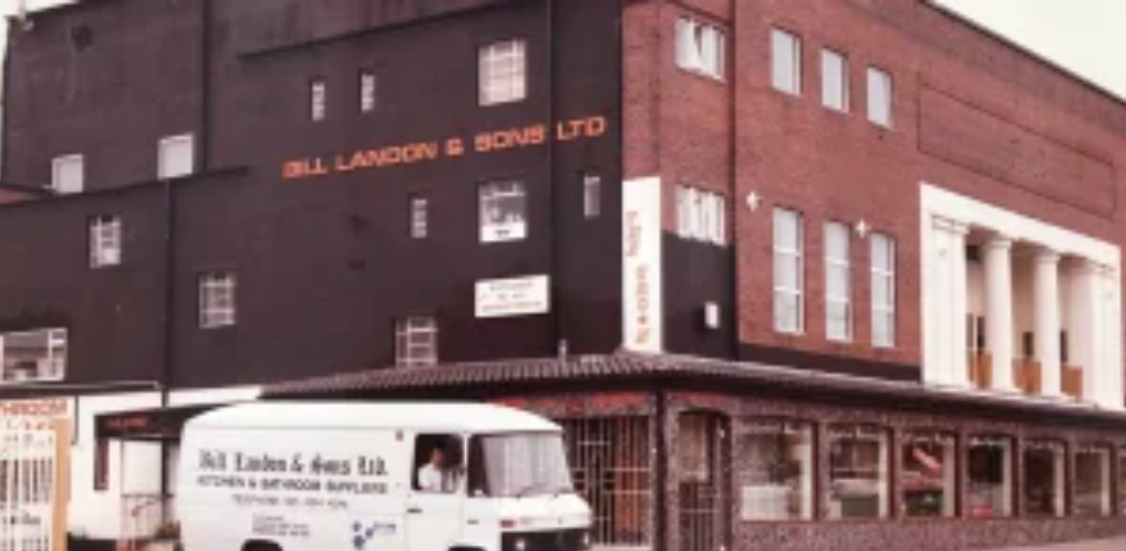 Bathroom showroom in the UK - Landon's Interiors, 1969